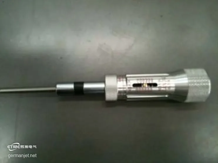 Slipping-type torque screwdriver