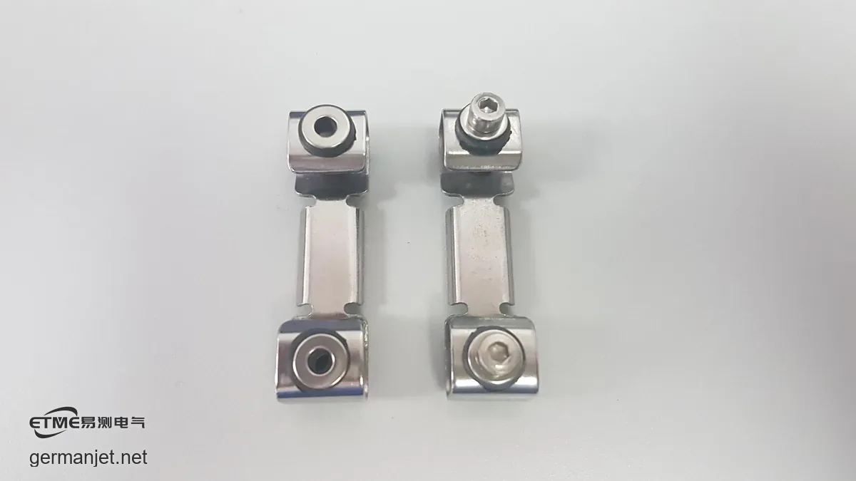 Anti-vibration clip parts compared: left screw with washer, right screw without